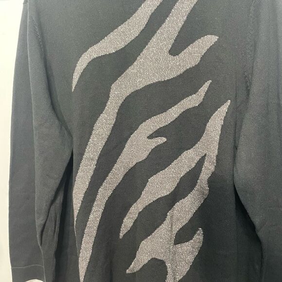 Bob Mackie Wearable Art Grey Metallic Zebra Striped Black Sweater Blouse 2X- New - Picture 3 of 7